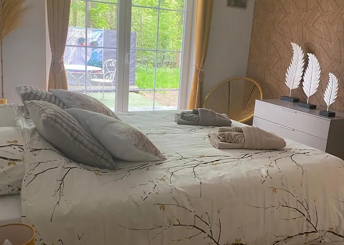 A Chardonnerets By La Maison De Mel *