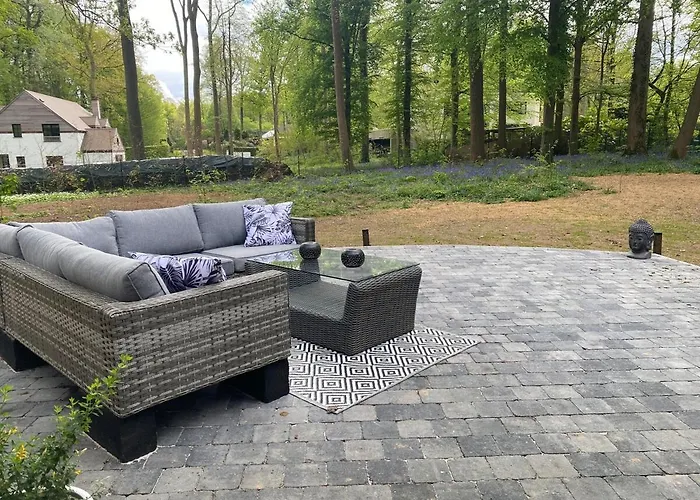 A Chardonnerets By La Maison De Mel Enghien